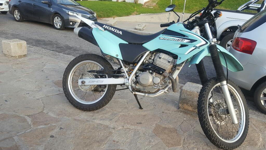 Vendo Honda Tornado 2013