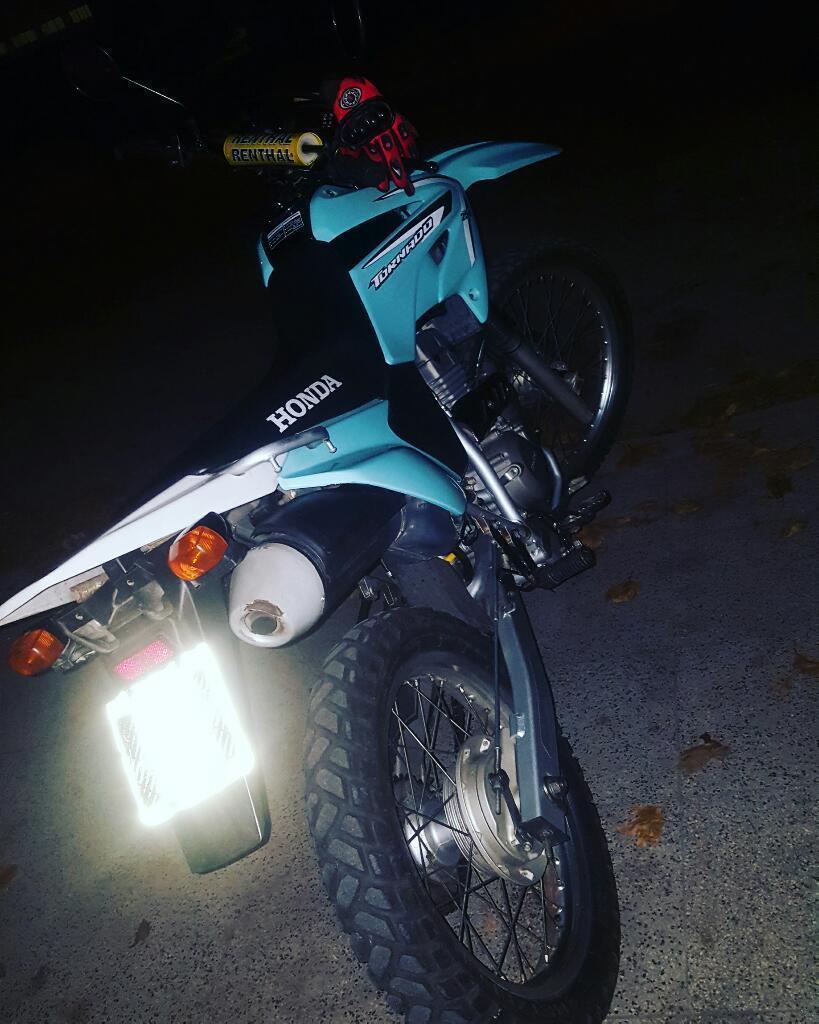 Vendo Honda Tornado 2013