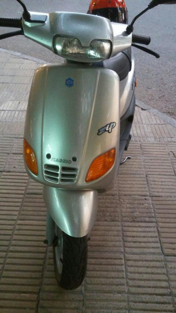 Vendo Scooter Piaggio Zip Impecable!!