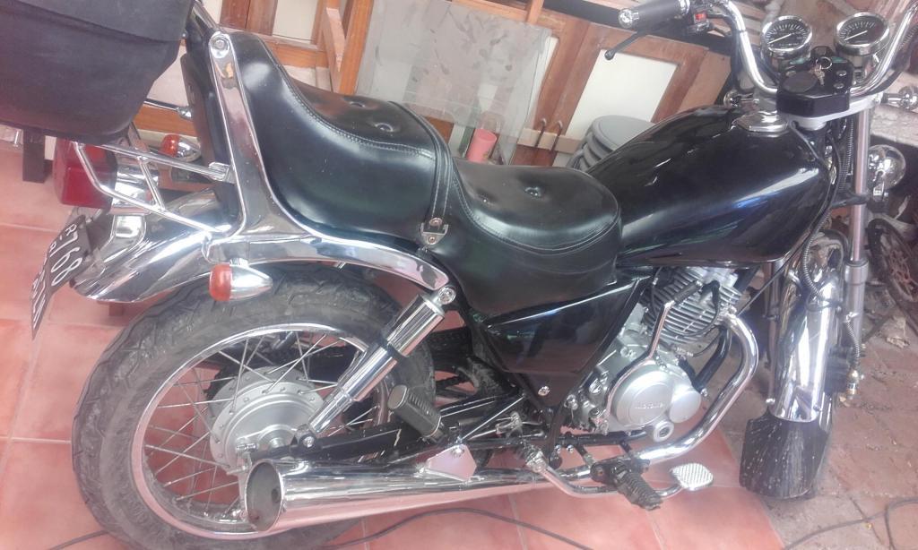 Motomel Custom150 impecable