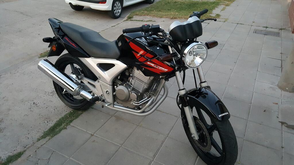 Honda Twister Inmaculada