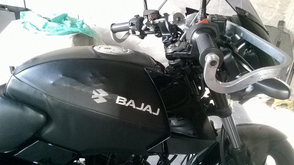 Vendo moto Bajaj Rouser 180 2014