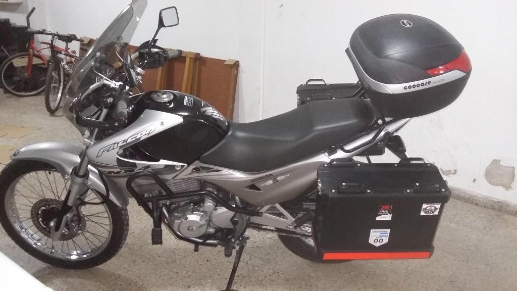 Vendo moto Honda Falcon mod.2014 con 16000km. Único dueño