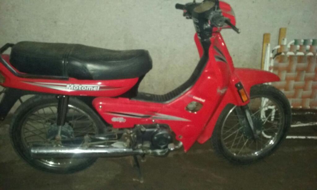 Vendo Moto 2012 Unico Dueño Negociable