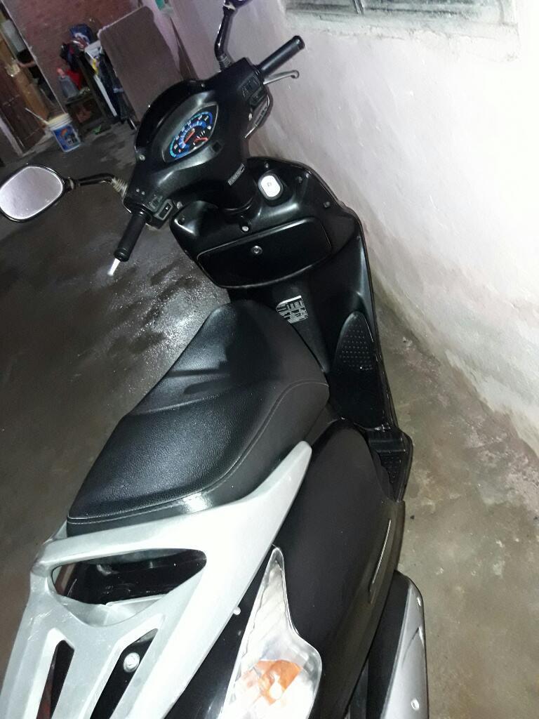 Vendo Scooter Honda Elite 21.000 Km