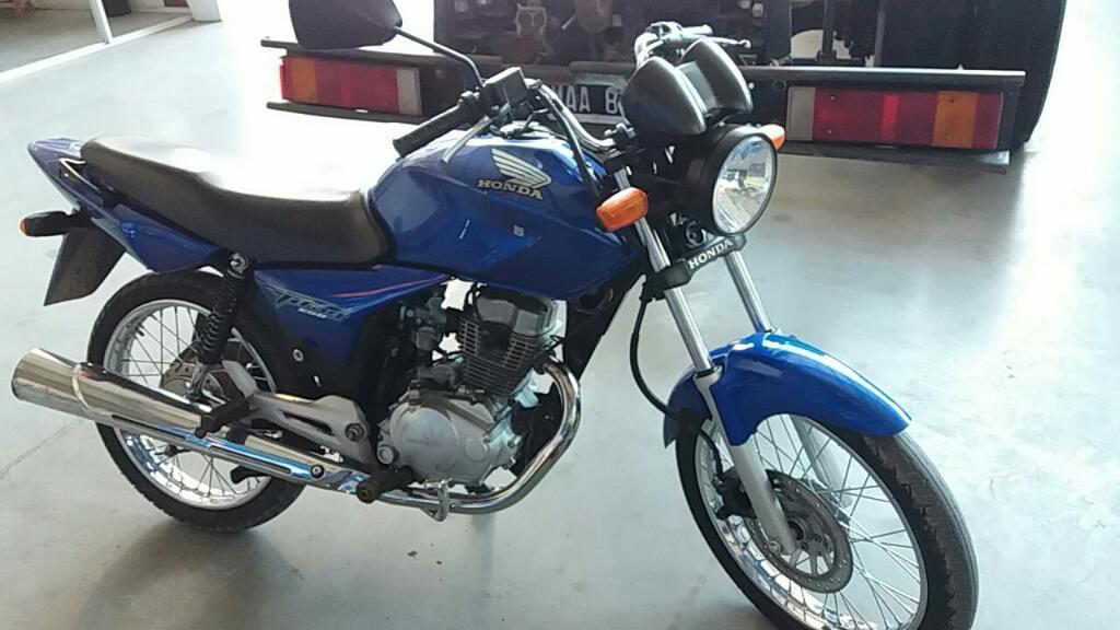 Vendo Titan 2007 Permuto por Auto