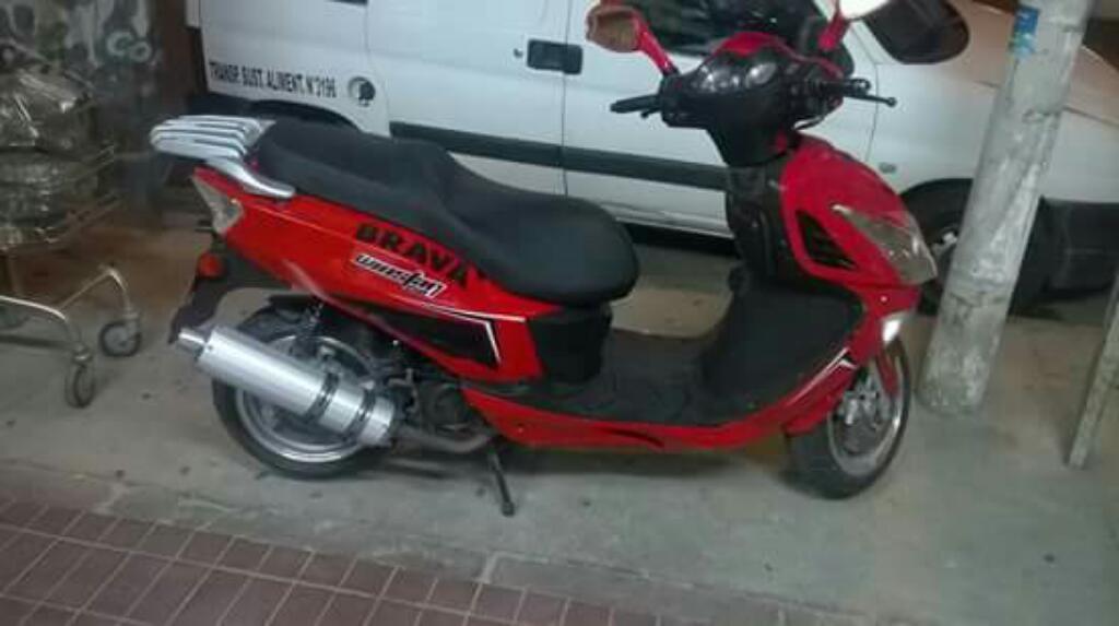 Vendo O Permuto por Auto Brava 150