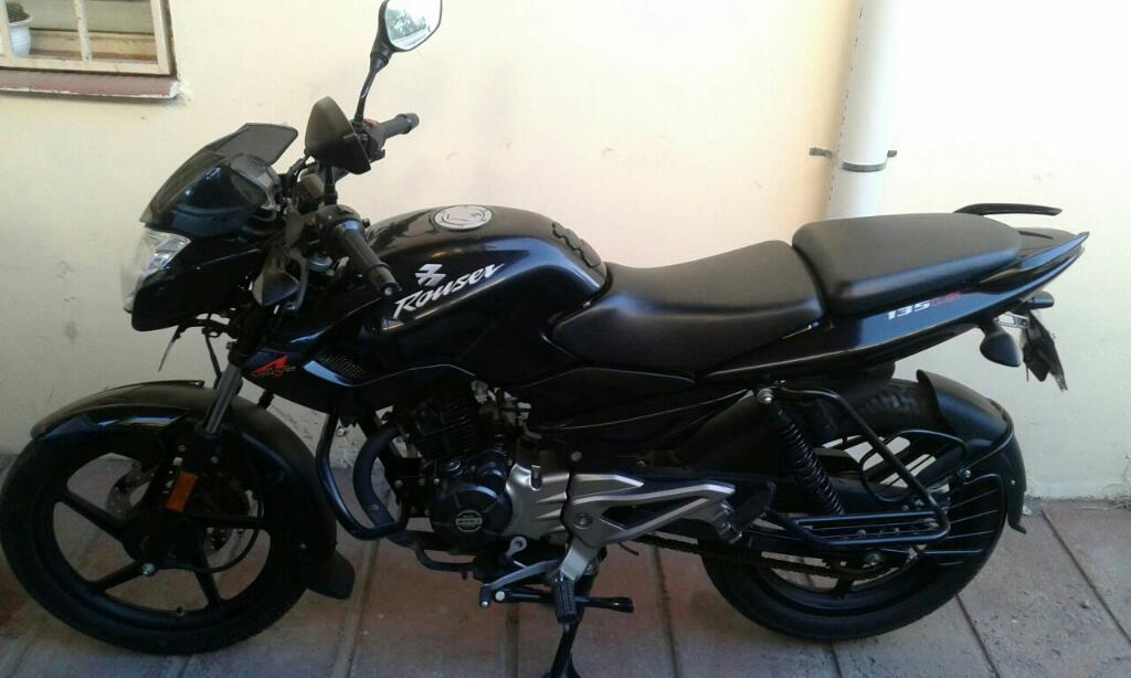 Vendo Rouser Modelo 2015 Impecable