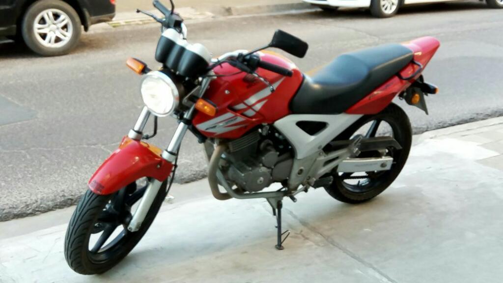 Vendo Honda Twuister 250cc