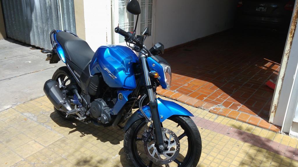 Vendo o permuto yamaha fz 16 2013