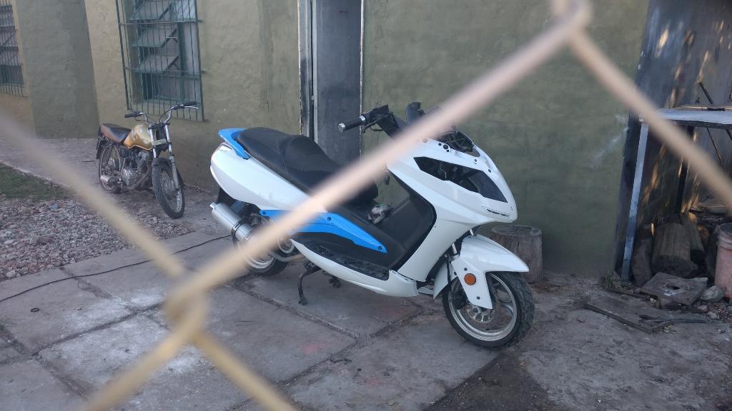 Vendo Moto Keller Satelital 150