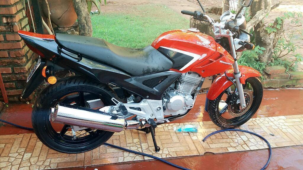 Vendo Honda Twister 2014