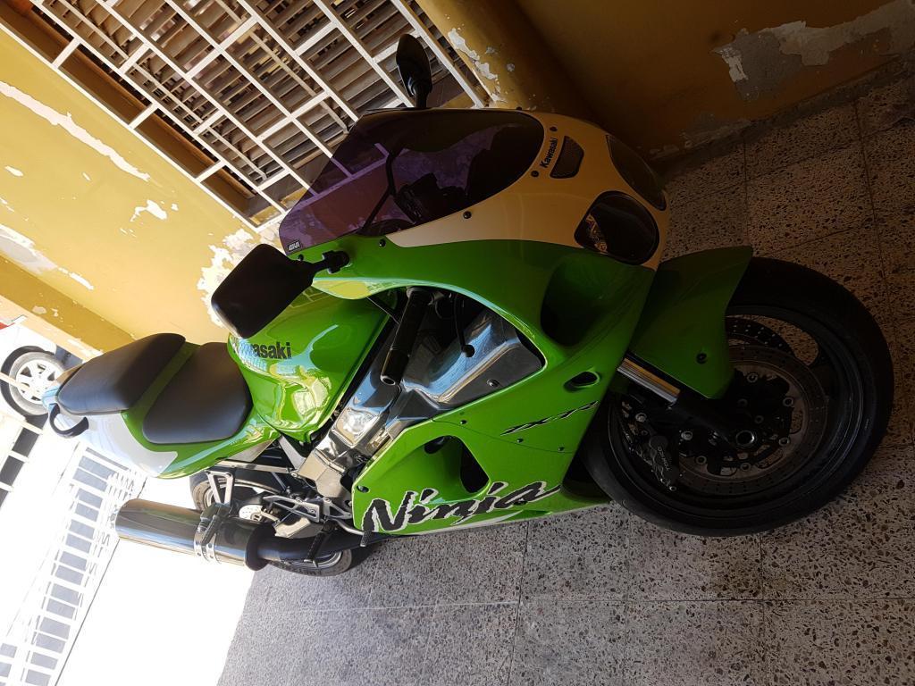 KAWASAKI ZX7 RR 99