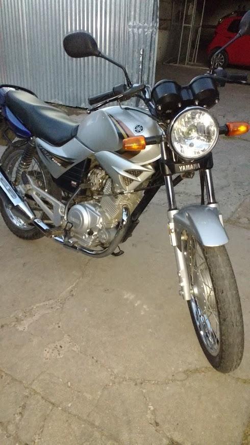 VENDO YBR 125 MUY BUENA!!!!!!