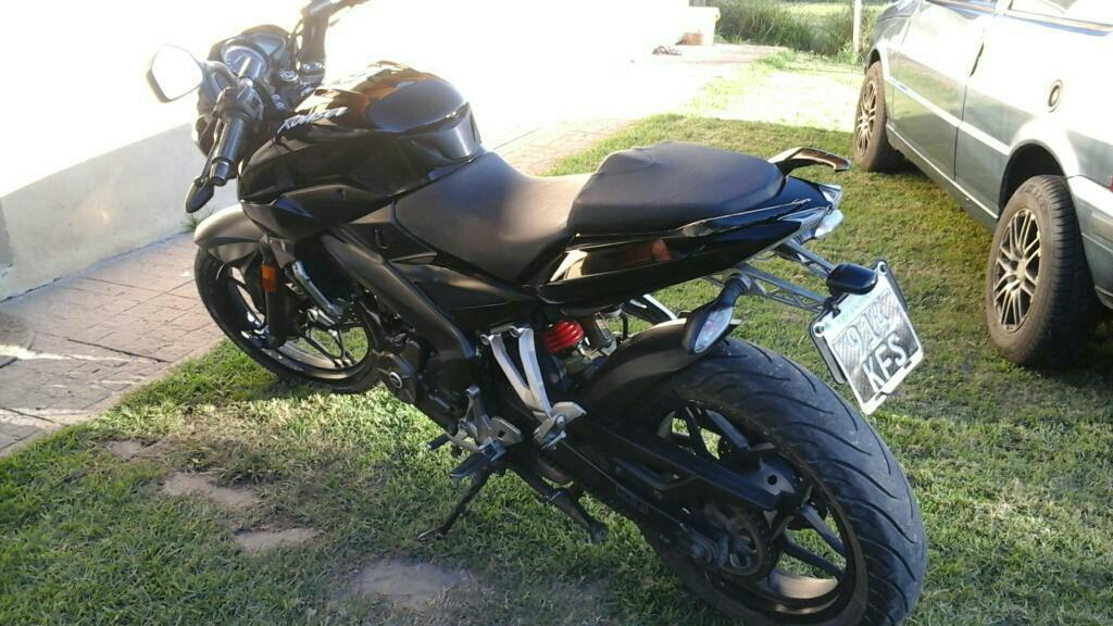 Vendo O Permuto Rouser 200 Mod.2014