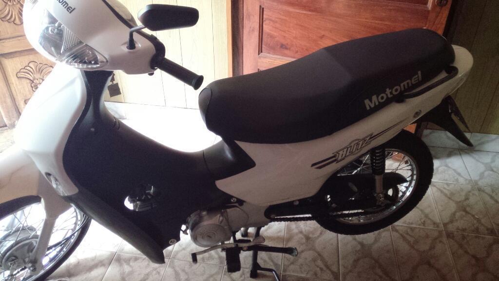 Vendo Moto Motomel 110