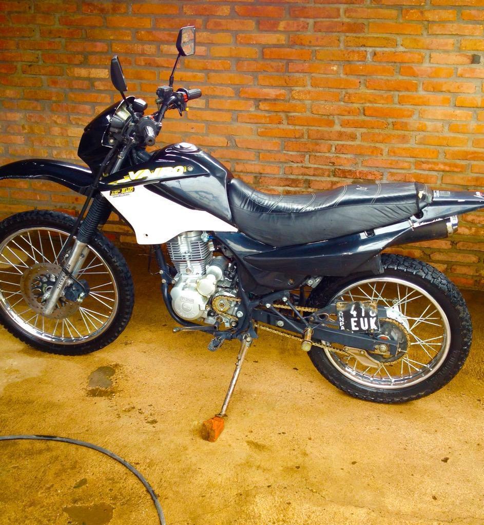 Motomel Skua 2010