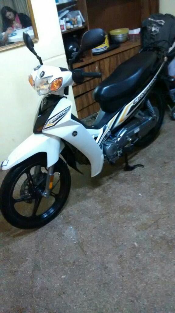 Vendo Yamaha Cripton 2015 a Tranferir