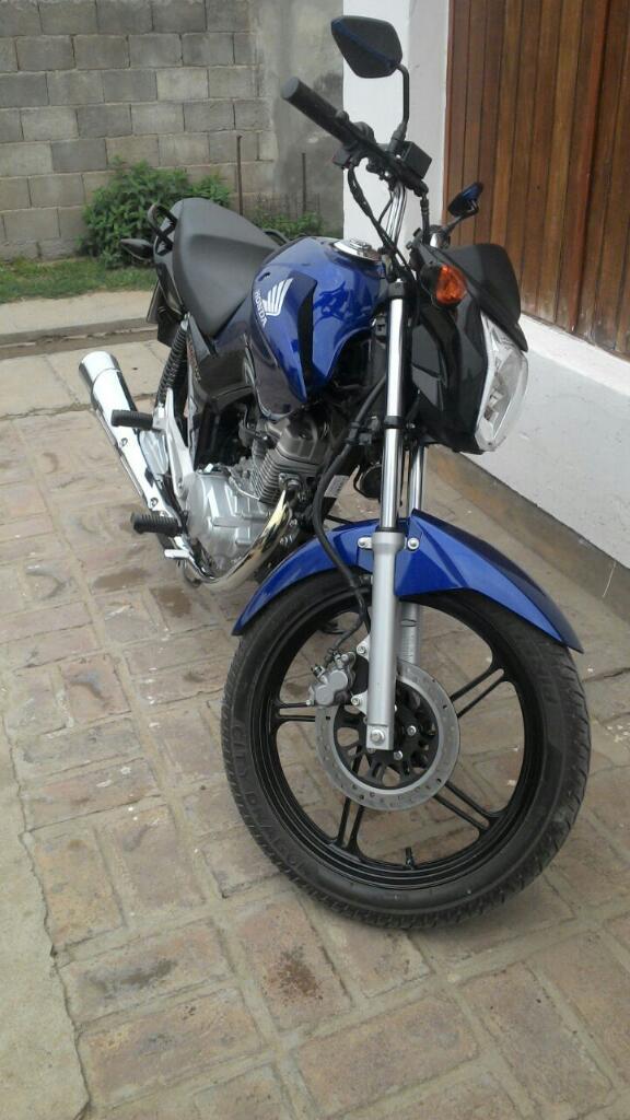 Vendo Moto Titan Cg 150 Tiene 3.384 2016