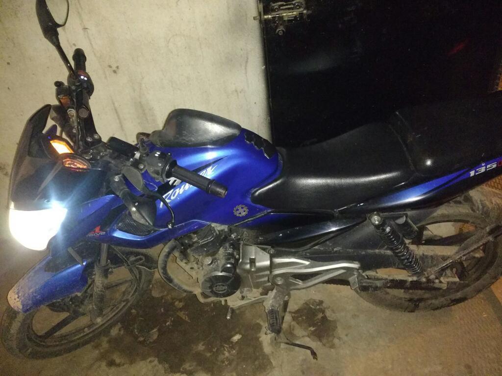Vendo Bajaj Rouser 135ls , Modelo 2015