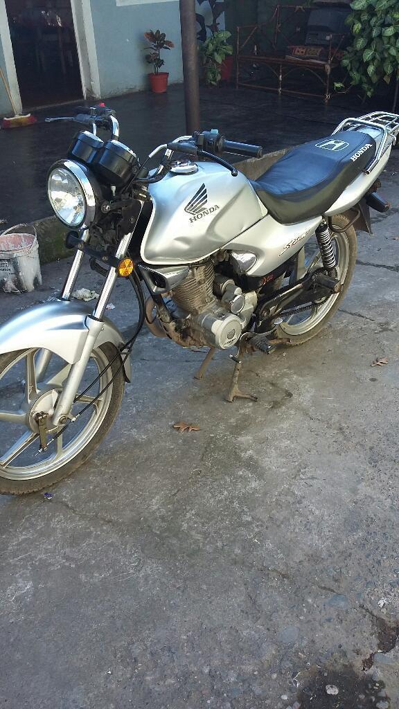 Vendo Exelente Honda 125 - 2010