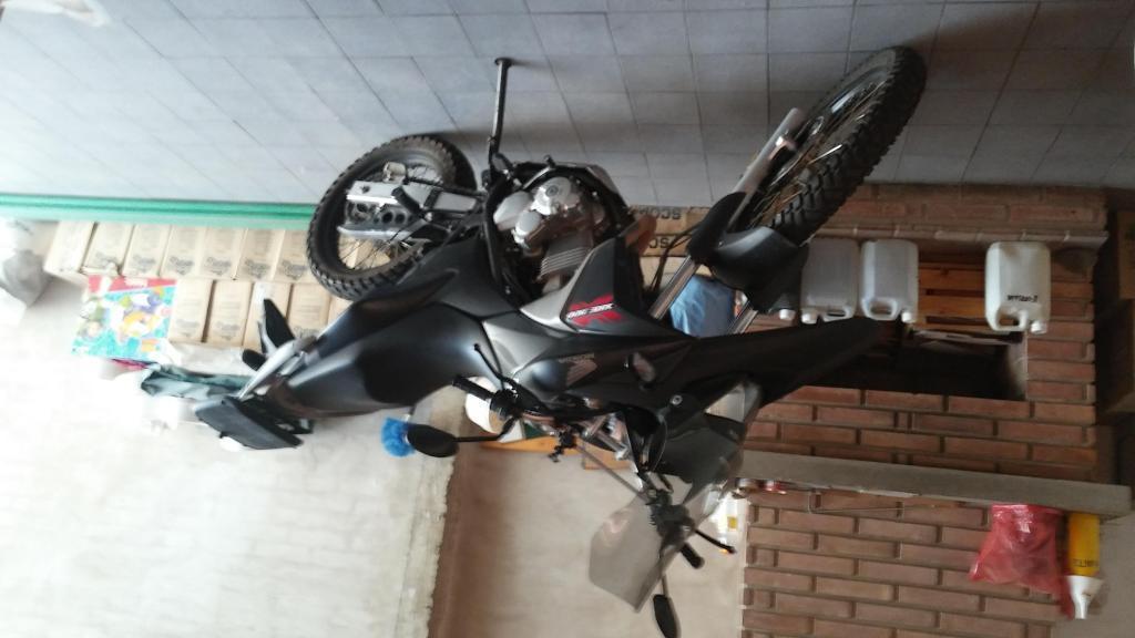 vendo honda xre 300