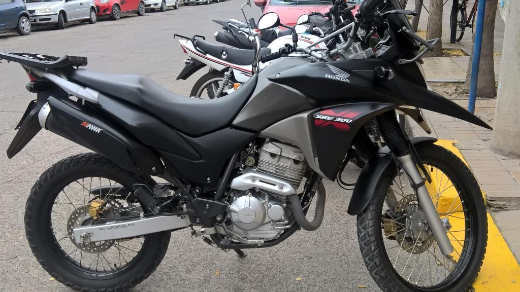 HONDA XRE 300 2015 IMPECABLE