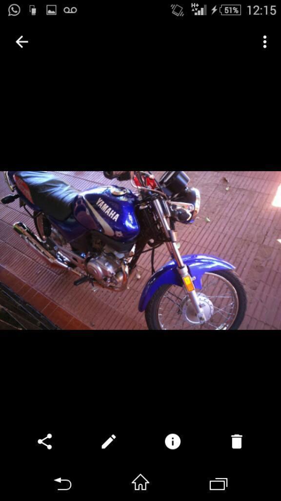 Vendo moto yamaha impecable