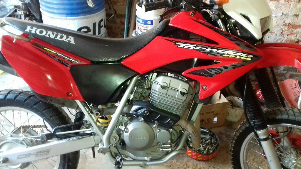 Vendo Honda Tornado Md11