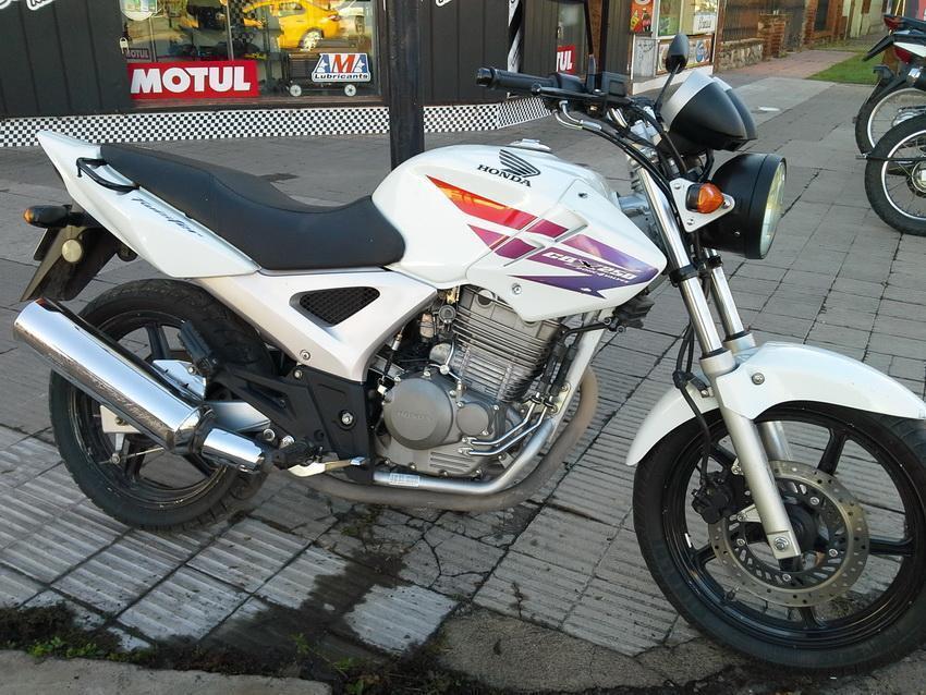 TWISTER 250 IMPECABLE REC/MENOR