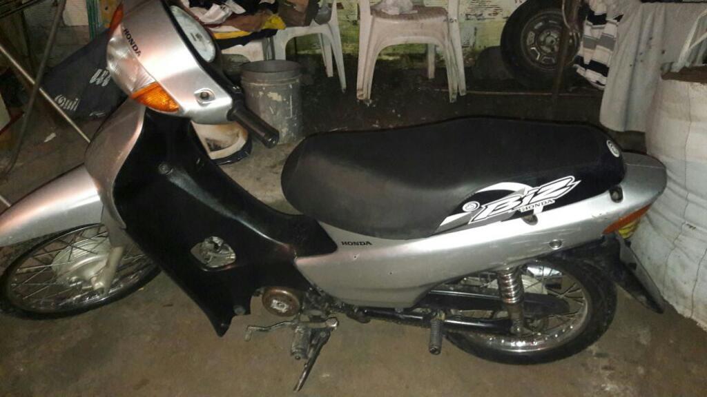 Vendo Moto Sanella Com Titulo Tarj Verde