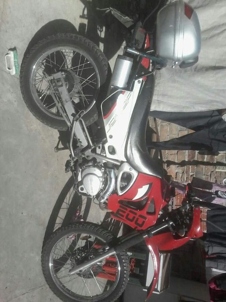 Vendo Moto Motomel 200