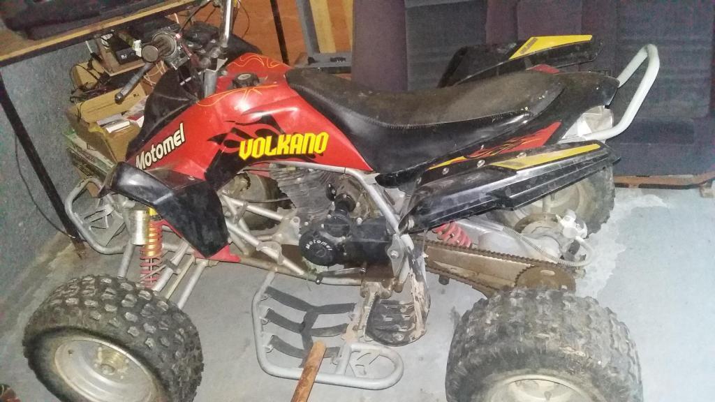 Motomel Vulkano 250