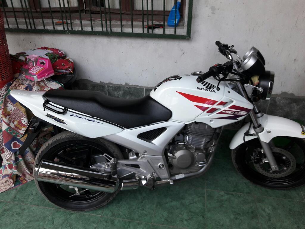 Vende Titular Honda Twister