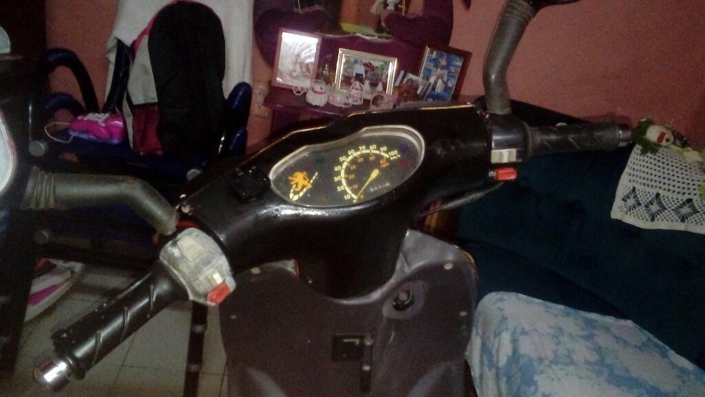 Vendo Moto Scooter Marca Peugeot Cc50