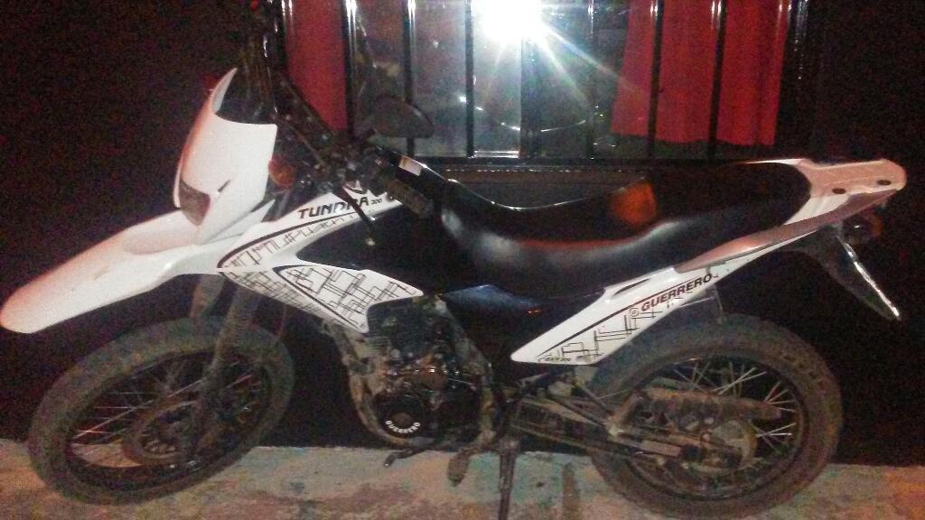 Permuto Moto por Auto Modelo 2016