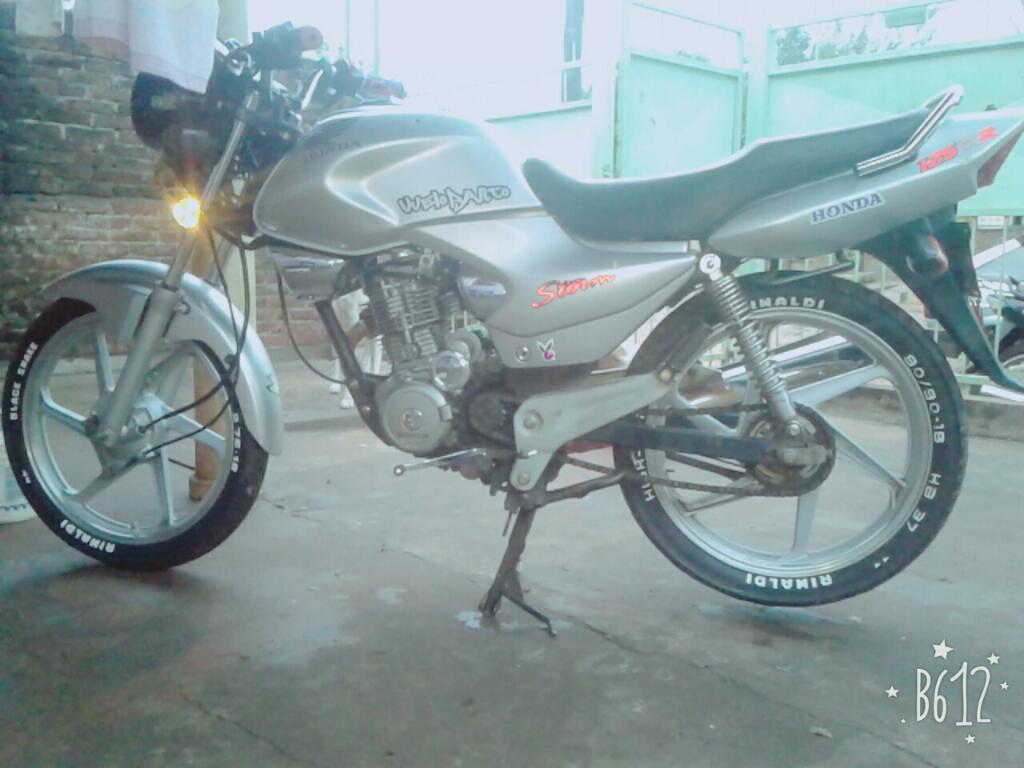 Vendo Moto Honda Storm