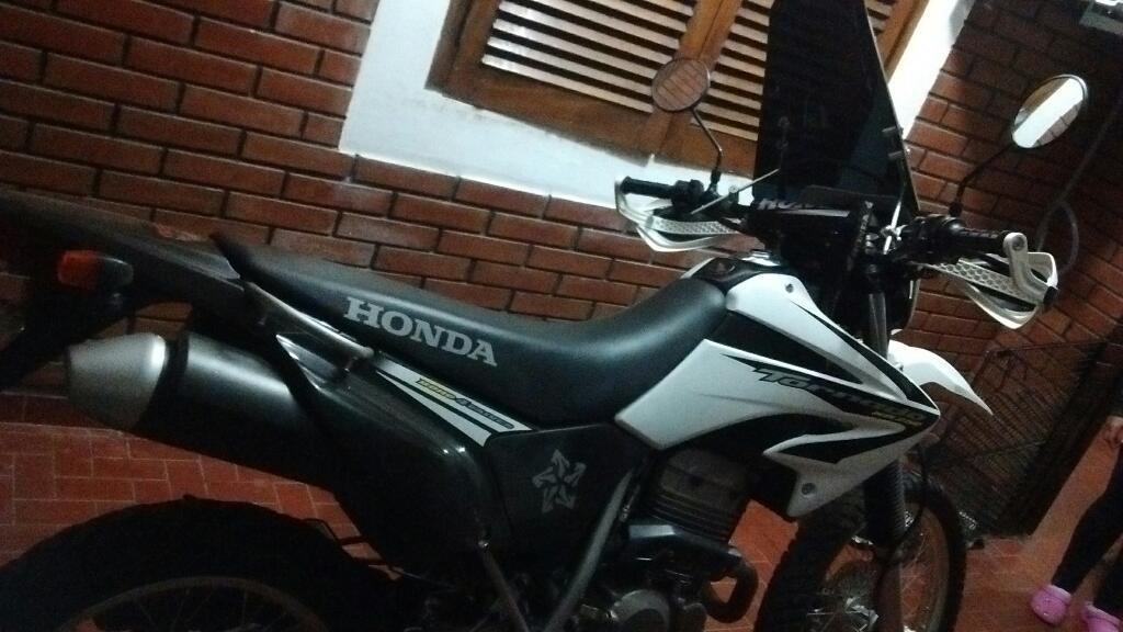 Vendo Honda Tornadouy Linda