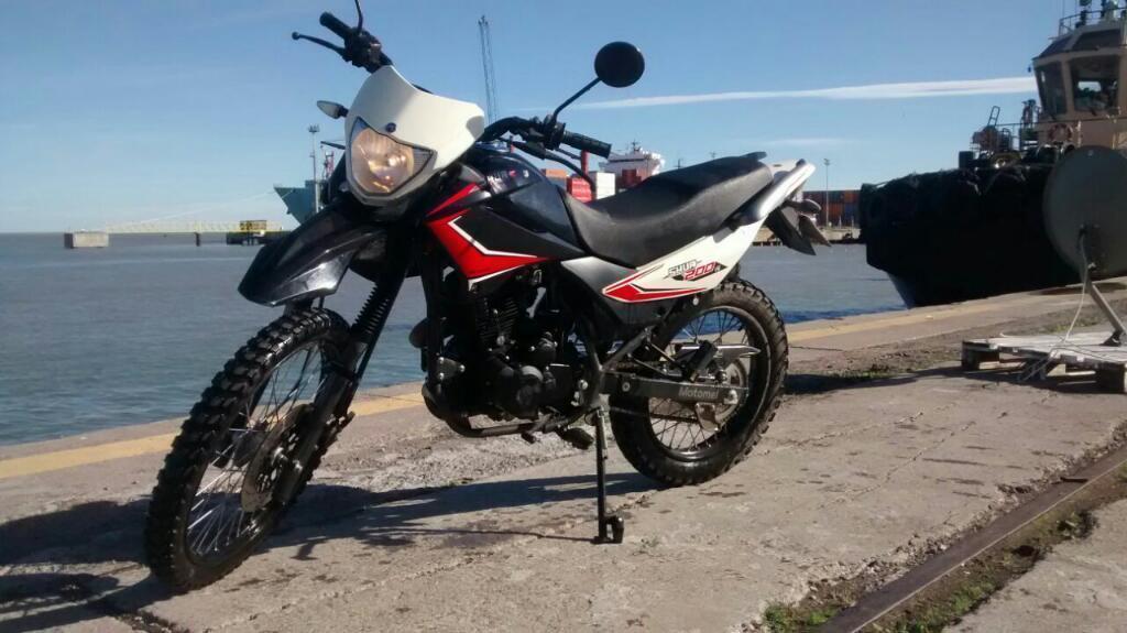 Motomel Skua 200 V6