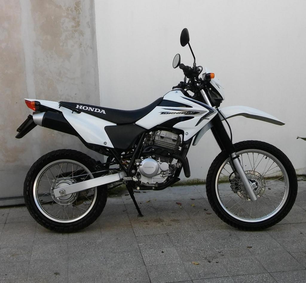 VENDO HONDA TORNADO EXCELENTE ESTADO