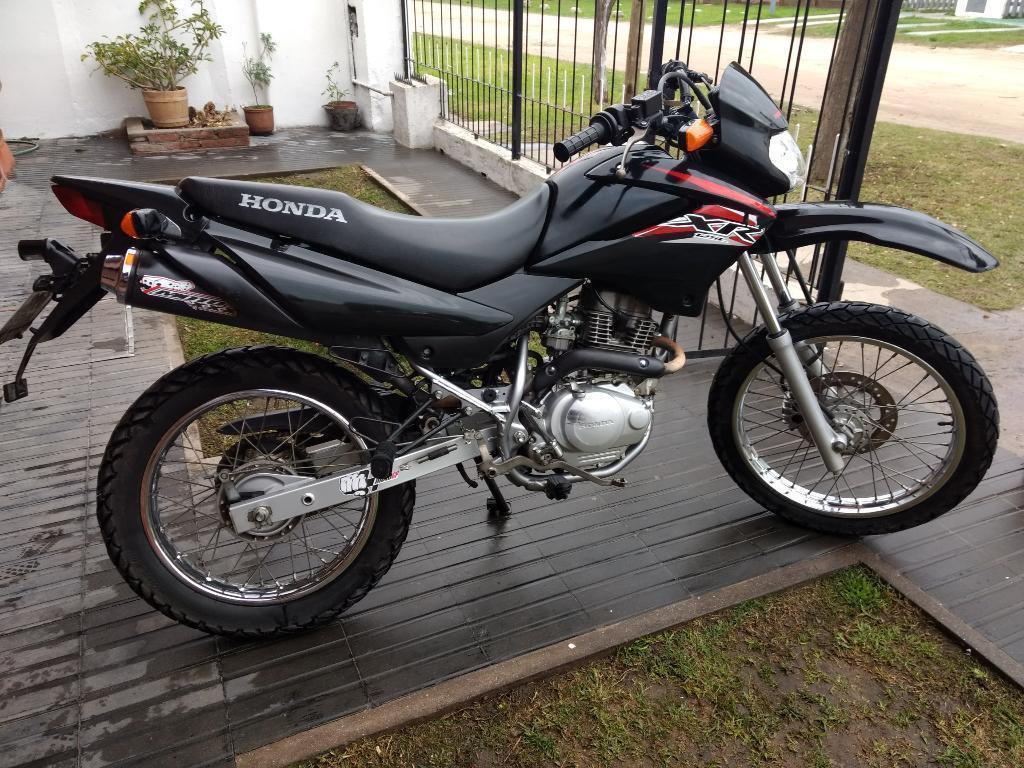 Vendo Xr 125 Modelo 2015