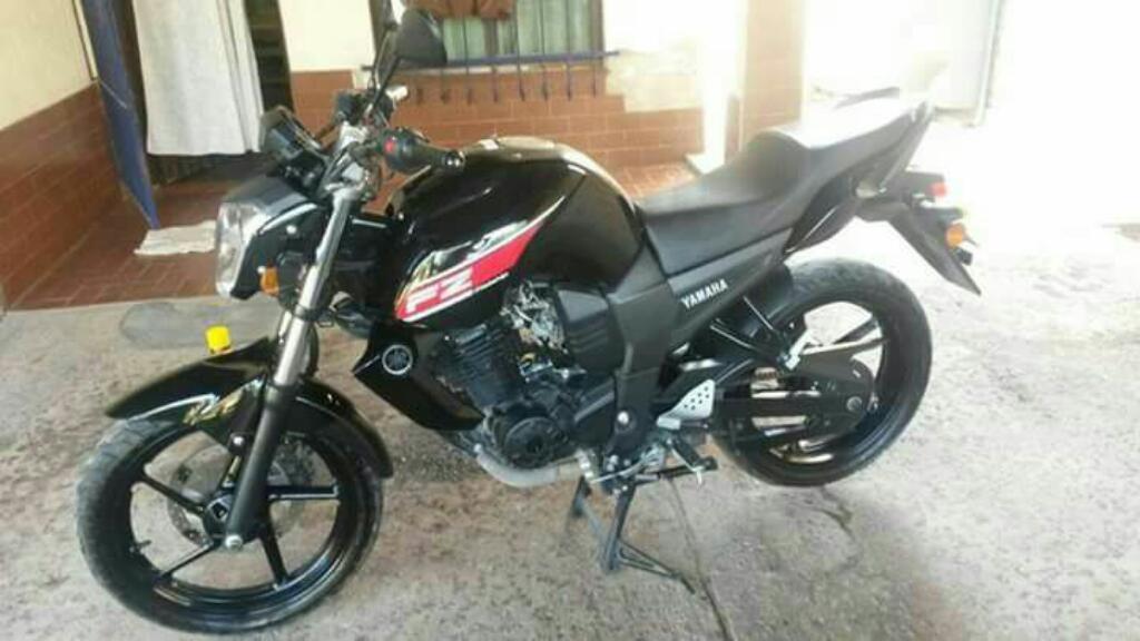 Vendo Moto Yamaha Fz