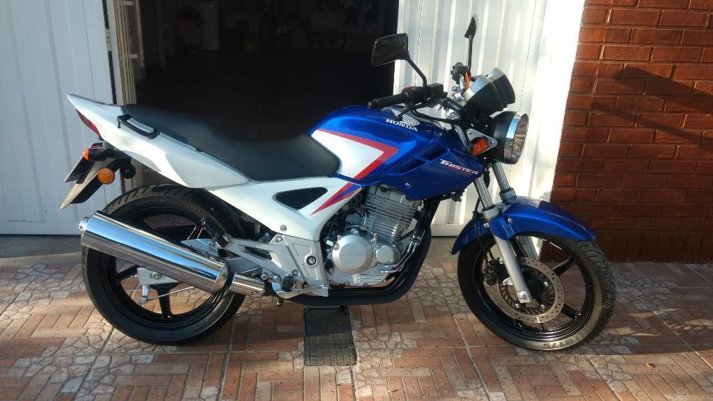 HONDA TWISTER 250 IMPECABLE