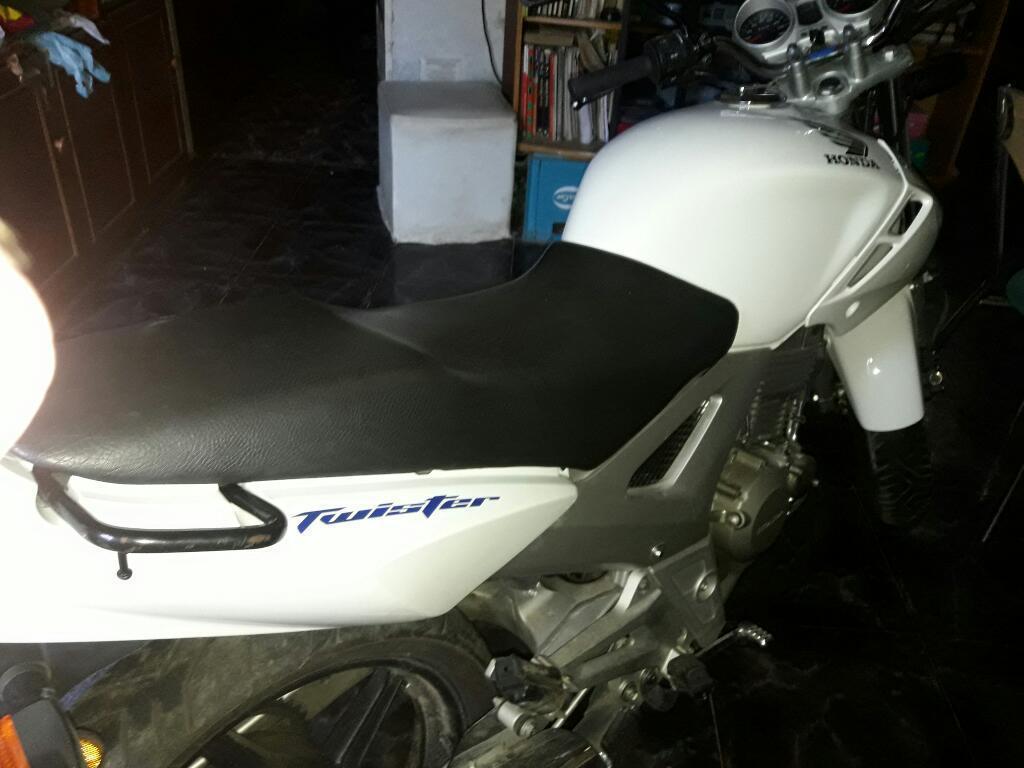 Twister 250 2012 . Necesito El Efectivo