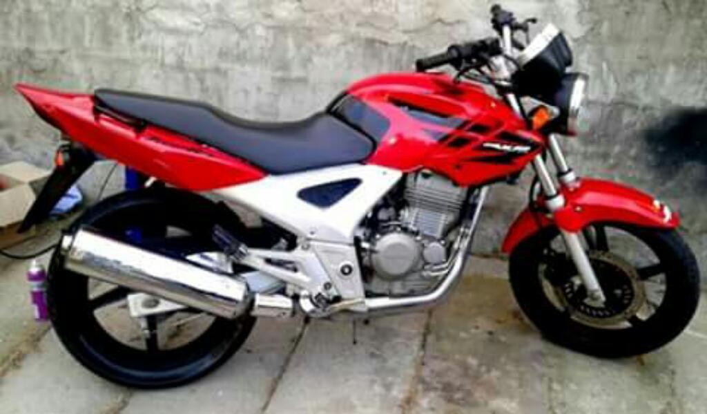 Vendo Honda Twister Modelo 2011 Y Todo S