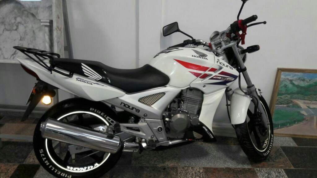 Honda Twister 250cc Mod2013 Rodada 2015