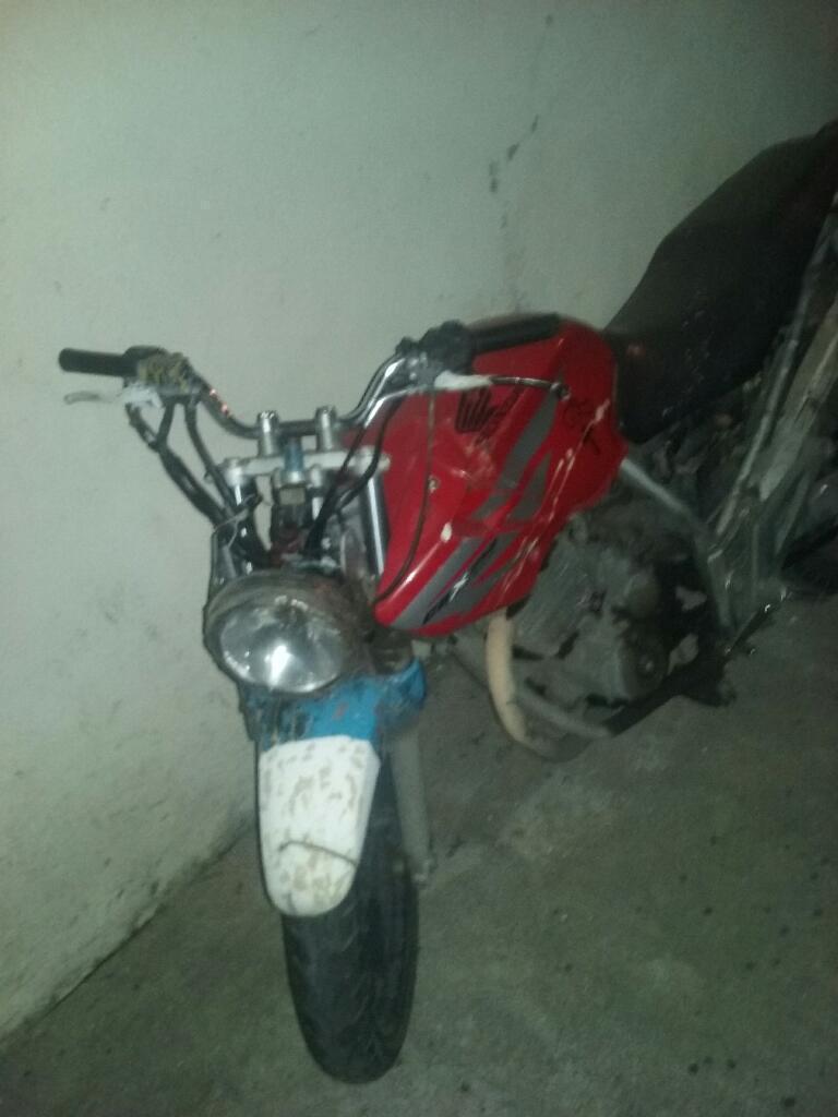 Vendo Honda Cbx 250 Mod.2009 con Detalle