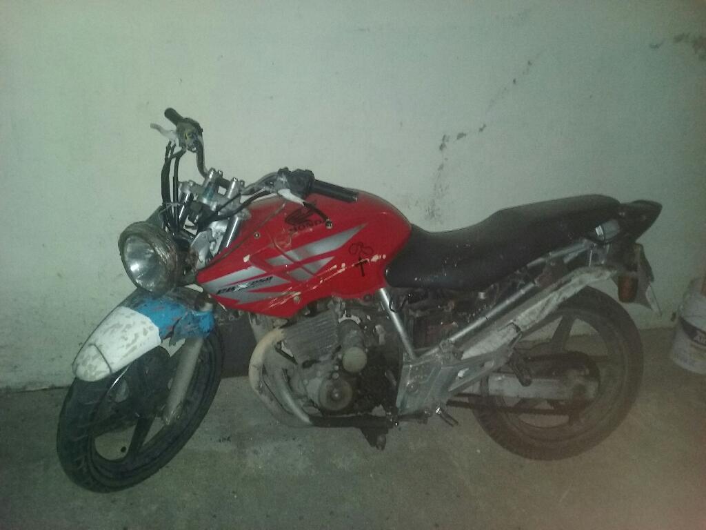 Vendo Honda Cbx 250 Mod.2009 con Detalle