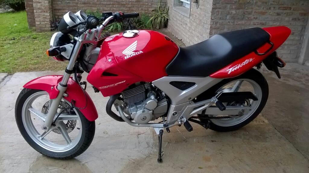 Vendo Honda Twister 250