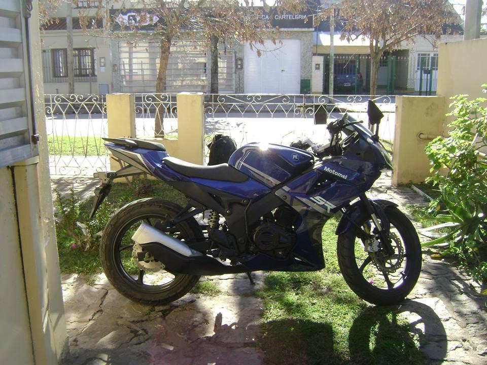 Motomel Sr200